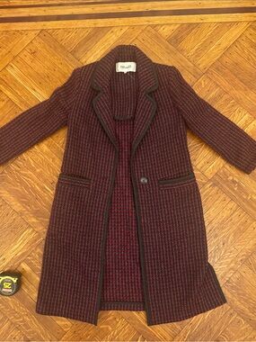 Vintage Diane Von Furstenberg Burgundy and Black Houndstooth Trench Coat
